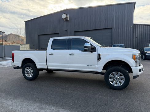 Used 2018 Ford F350 Platinum w/ Platinum Ultimate Package image 8
