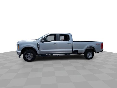 Used 2024 Ford F250 XL w/ FX4 Off-Road Package AWD/4WD image 4