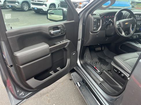 Used 2021 Chevrolet Silverado 1500 LTZ image 17
