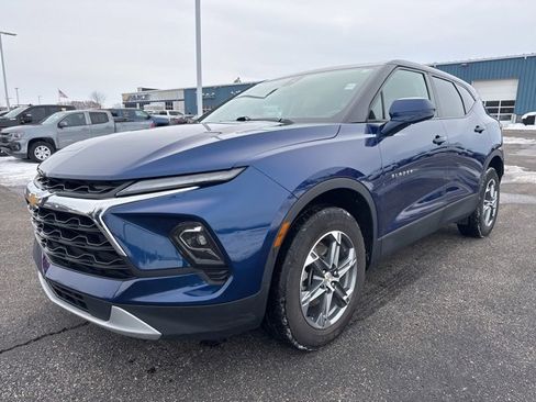 Used 2023 Chevrolet Blazer LT w/ Driver Confidence Package image 7