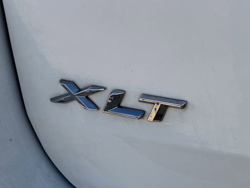 Used 2021 Ford Explorer XLT w/ Equipment Group 202A image 24