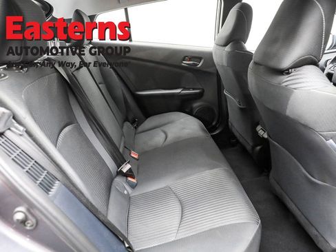 Used 2021 Toyota Prius Prime LE FWD image 22