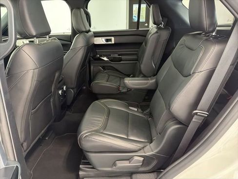 Used 2021 Ford Explorer ST w/ Equipment Group 401A AWD/4WD image 30