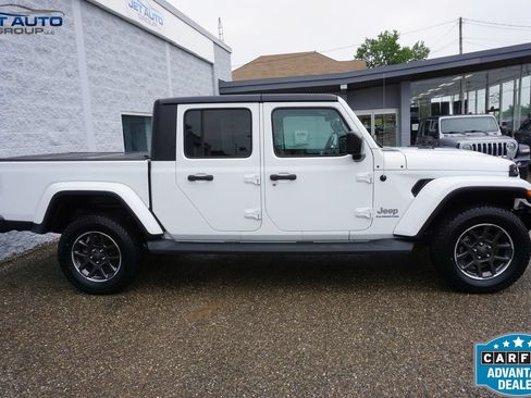 Used 2020 Jeep Gladiator Overland AWD/4WD image 6