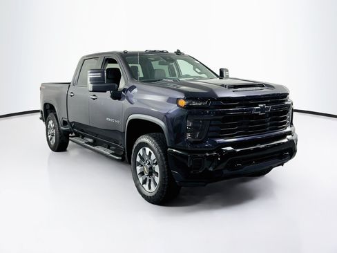 Used 2024 Chevrolet Silverado 2500 Custom w/ Custom Value Package AWD/4WD image 3