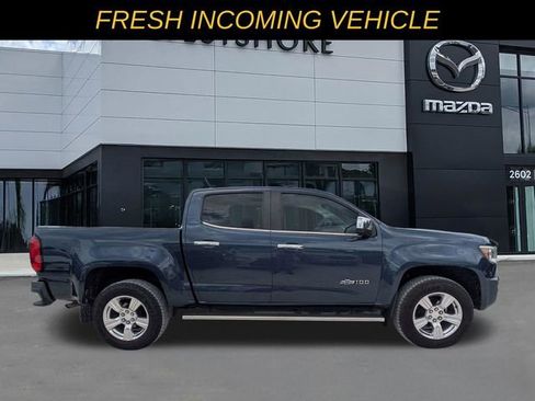 Used 2018 Chevrolet Colorado Z71 w/ Centennial Edition AWD/4WD image 4