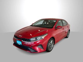 Used 2023 Kia Forte LXS video 1