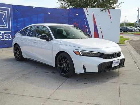 Used 2026 Honda Civic Sport image 3