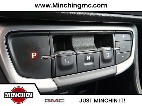 Certified 2023 GMC Terrain SLE w/ Driver Convenience Package AWD/4WD image 15