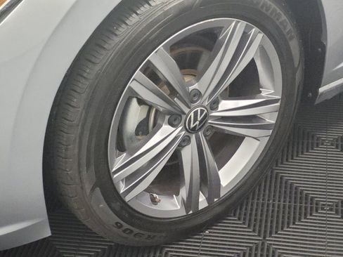 Used 2024 Volkswagen Jetta SE FWD image 31