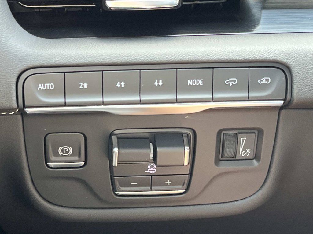 Certified 2024 Cadillac Escalade Sport w/ Touring Package AWD/4WD image 44