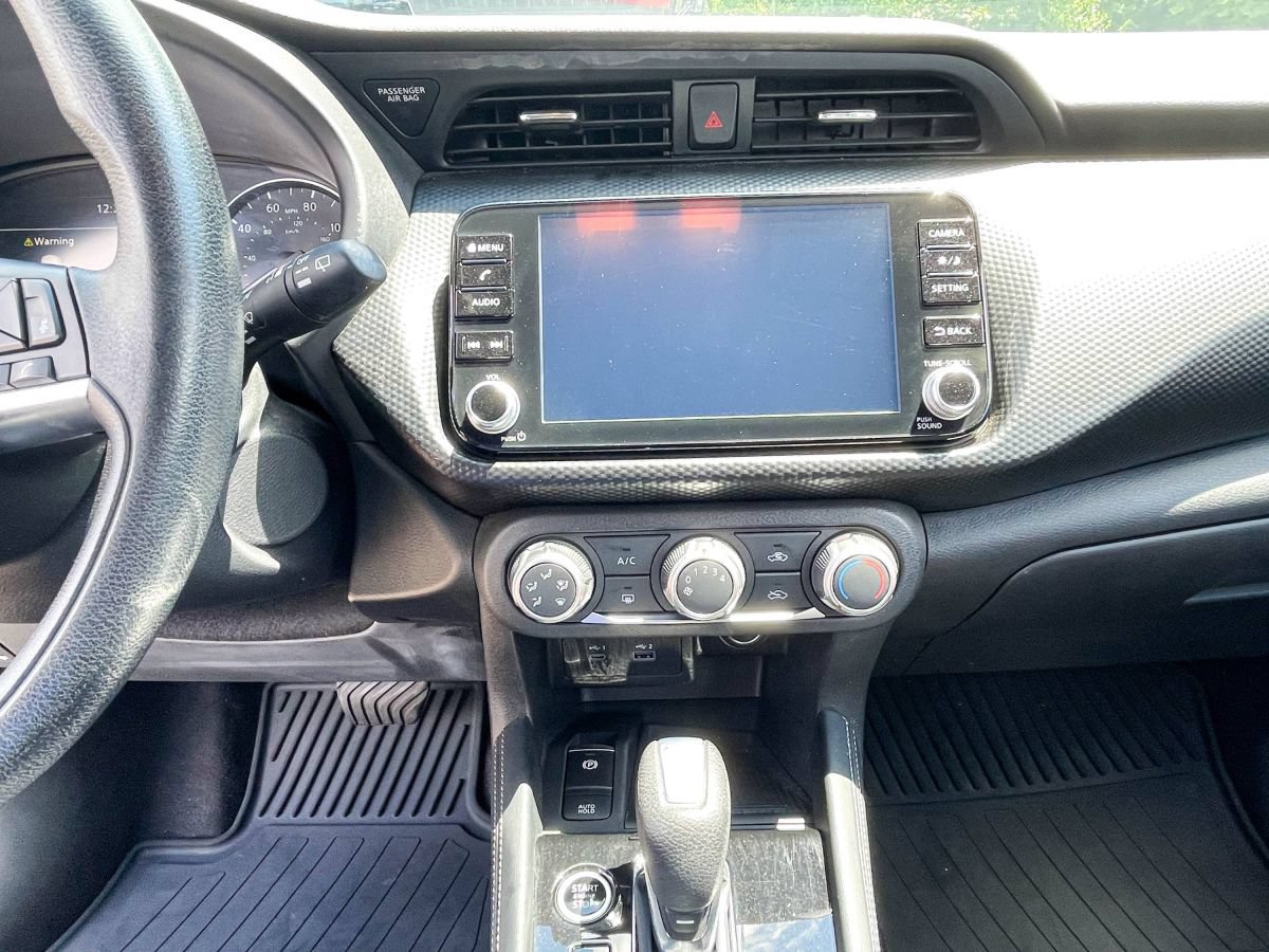Used 2023 Nissan Kicks SV FWD image 12