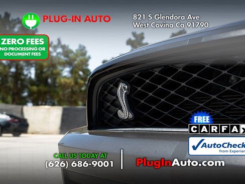 Used 2011 Ford Mustang Shelby GT500 RWD image 5