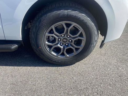 New 2025 Ford Expedition Active image 6