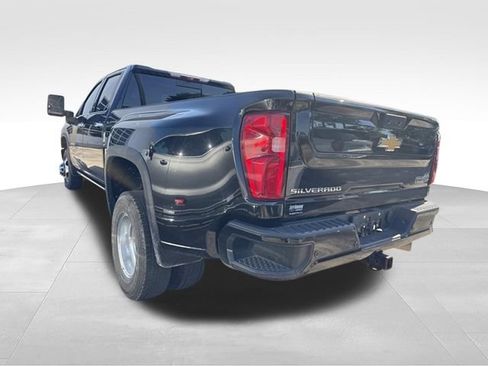 Used 2022 Chevrolet Silverado 3500 High Country AWD/4WD image 9