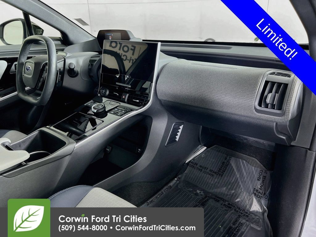 Used 2024 Subaru Solterra AWD/4WD image 31