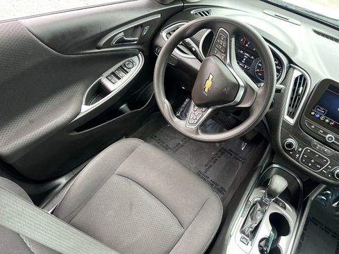 Used 2024 Chevrolet Malibu LT FWD image 18