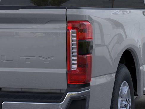 New 2026 Ford F350 XLT w/ 360-Degree Camera Package RWD image 43