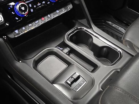 Used 2025 GMC Sierra 2500 AT4 w/ AT4 Premium Plus Package AWD/4WD image 43
