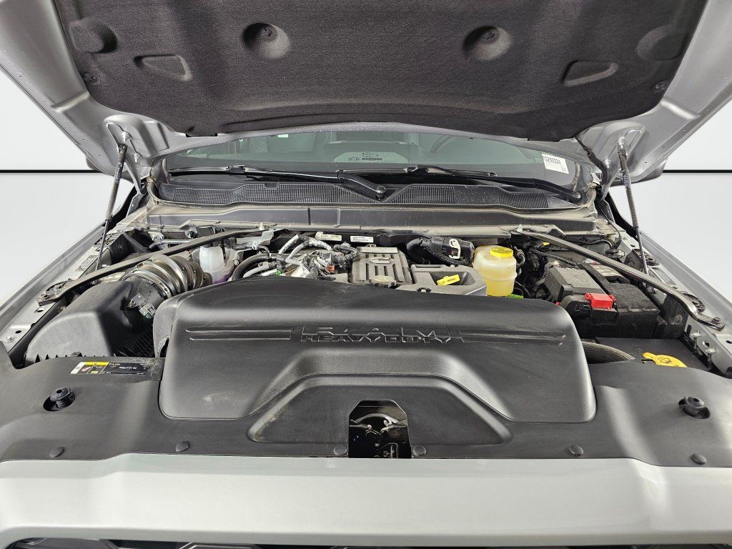 New 2026 RAM 3500 Big Horn AWD/4WD image 14