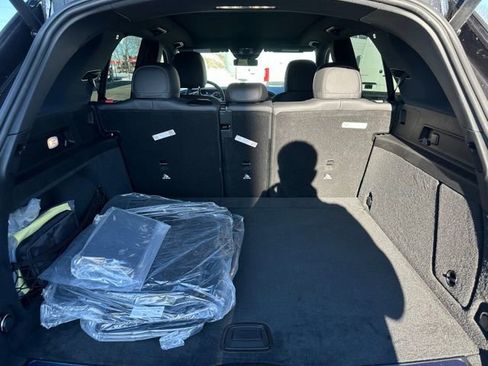 New 2026 Mercedes-Benz GLE 350 4MATIC image 10