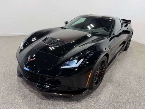 Used 2019 Chevrolet Corvette Z06 RWD image 5