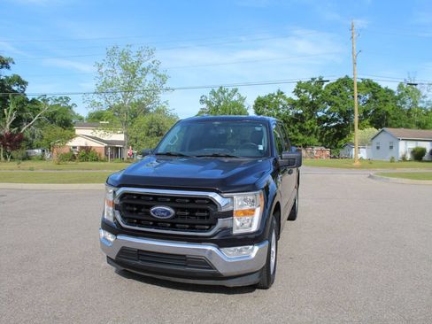 Used 2021 Ford F150 XLT w/ Equipment Group 301A Mid RWD image 13