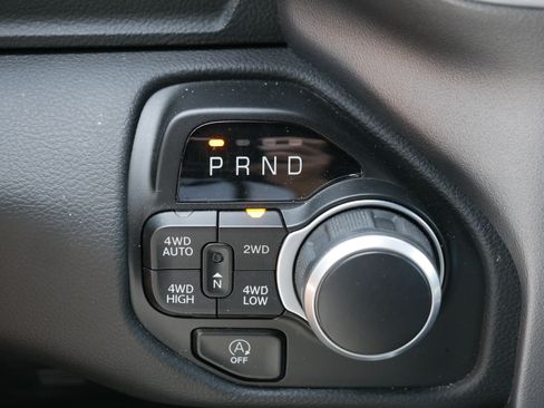 Used 2022 RAM 1500 Big Horn AWD/4WD image 24