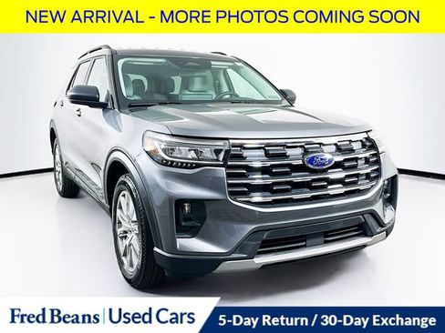 Used 2026 Ford Explorer Active w/ Active Comfort Package AWD/4WD image 1