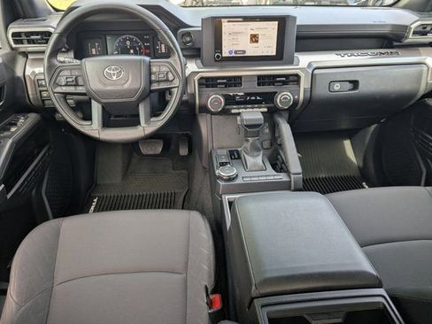 Used 2024 Toyota Tacoma SR5 AWD/4WD image 19