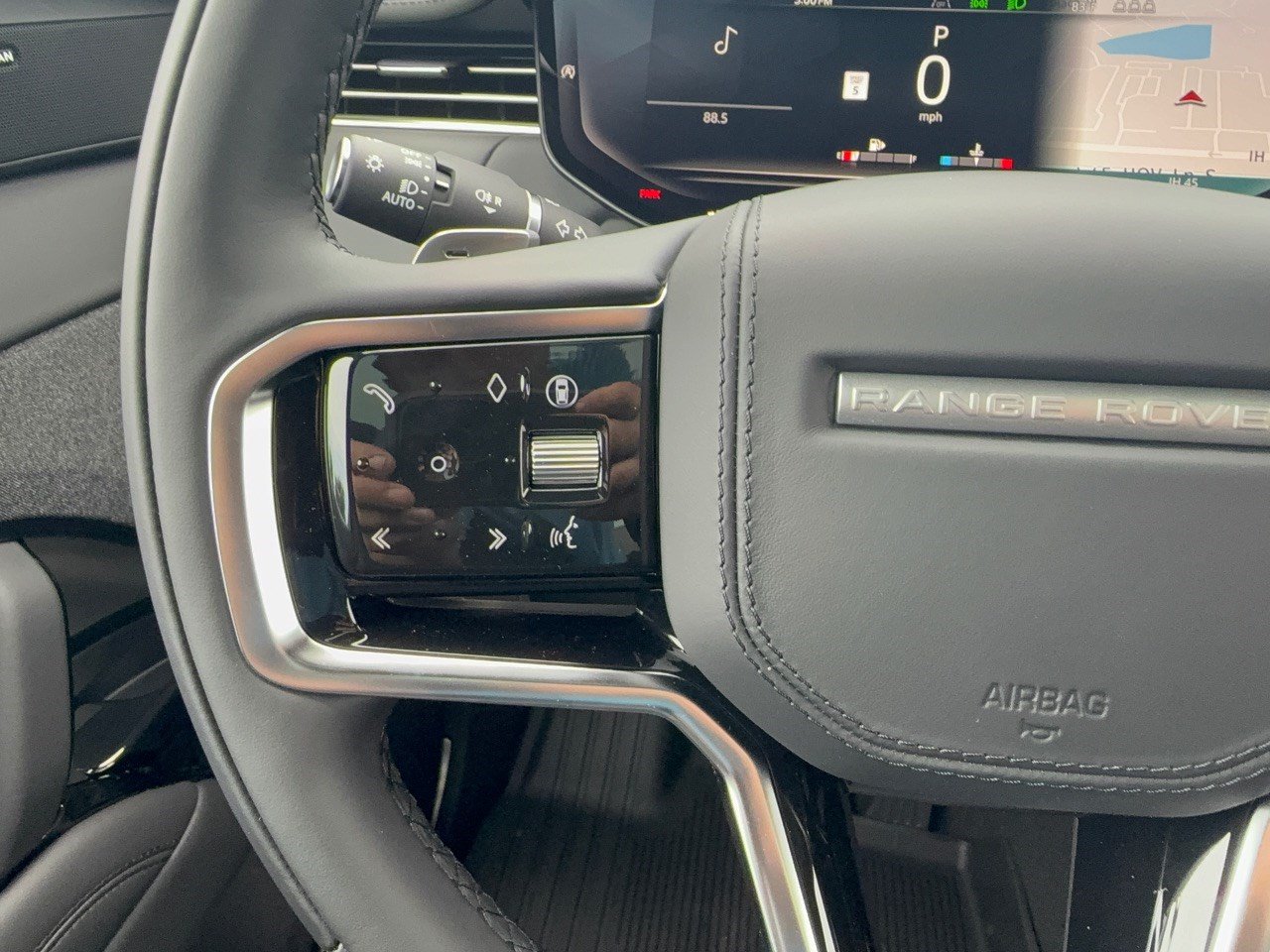 New 2027 Land Rover Range Rover Sport SE AWD/4WD image 17