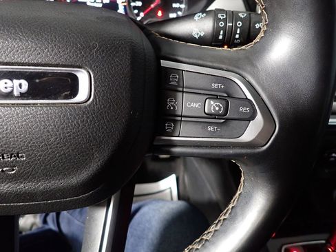 Used 2022 Jeep Compass Limited image 23