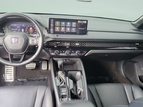 Used 2023 Honda Accord Sport image 11