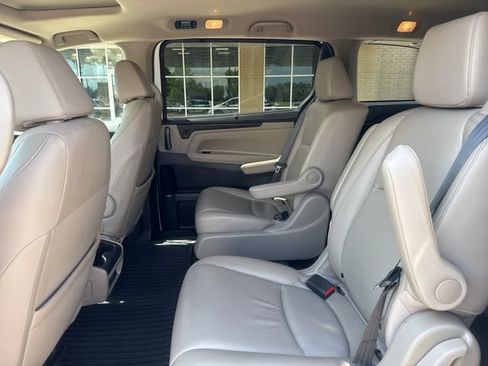 Certified 2024 Honda Odyssey EX-L image 18