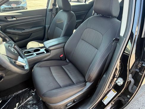 Used 2024 Nissan Altima 2.5 SV FWD image 26