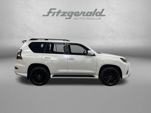 Used 2023 Lexus GX 460 w/ Black Line Special Edition image 8