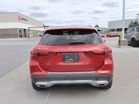 Used 2021 Mercedes-Benz GLA 250 4MATIC image 12