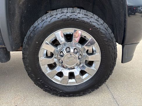 Used 2016 GMC Sierra 2500 Denali w/ Duramax Plus Package AWD/4WD image 48