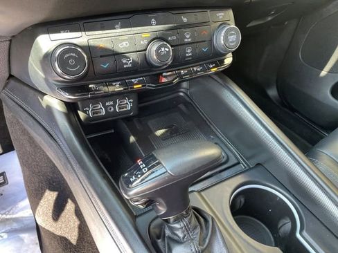 Certified 2022 Dodge Durango GT image 24