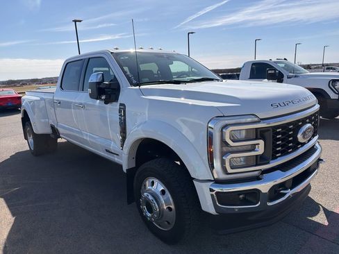 Used 2024 Ford F450 Lariat w/ Lariat Ultimate Package image 3
