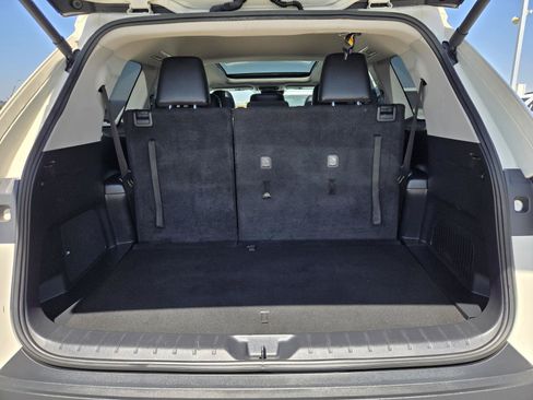 Used 2024 Toyota Grand Highlander FWD image 25