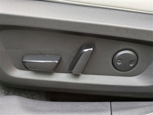 New 2025 Mitsubishi Outlander SE image 22