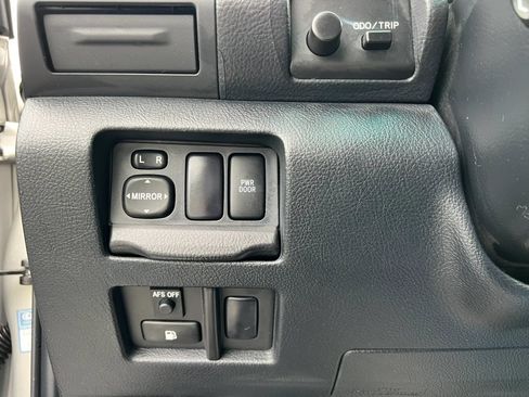 Used 2007 Lexus RX 400h AWD image 31