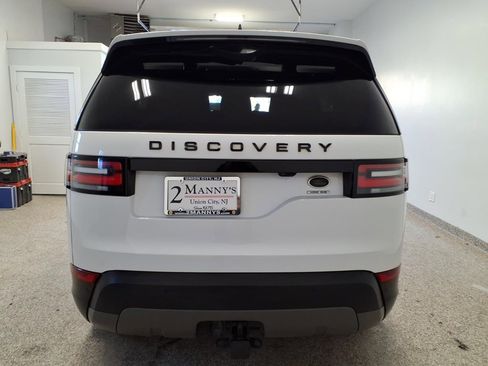 Used 2017 Land Rover Discovery HSE image 5