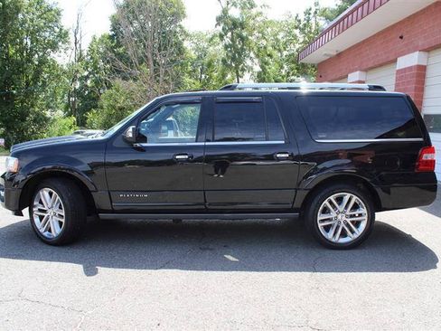 Used 2017 Ford Expedition EL Platinum AWD/4WD image 2