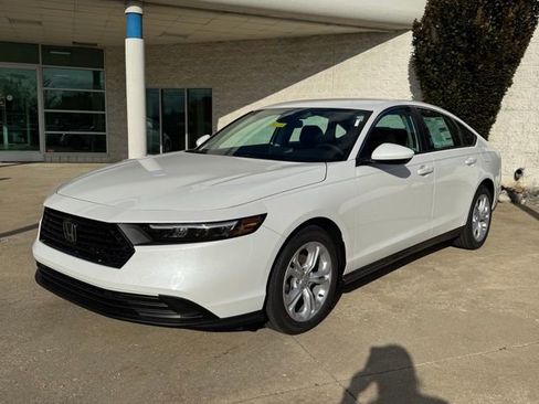 New 2026 Honda Accord LX image 7
