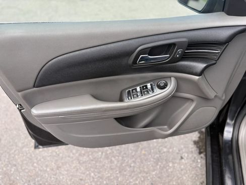 Used 2013 Chevrolet Malibu LS w/ Protection Package FWD image 37
