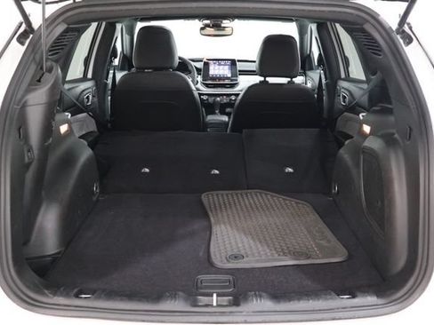 Used 2025 Jeep Compass Latitude w/ Sun & Sound Group AWD/4WD image 40