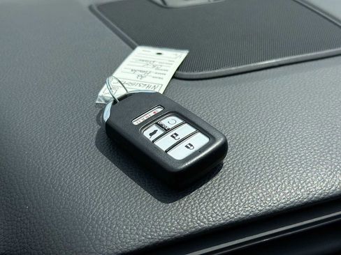 Used 2022 Honda CR-V Touring image 30