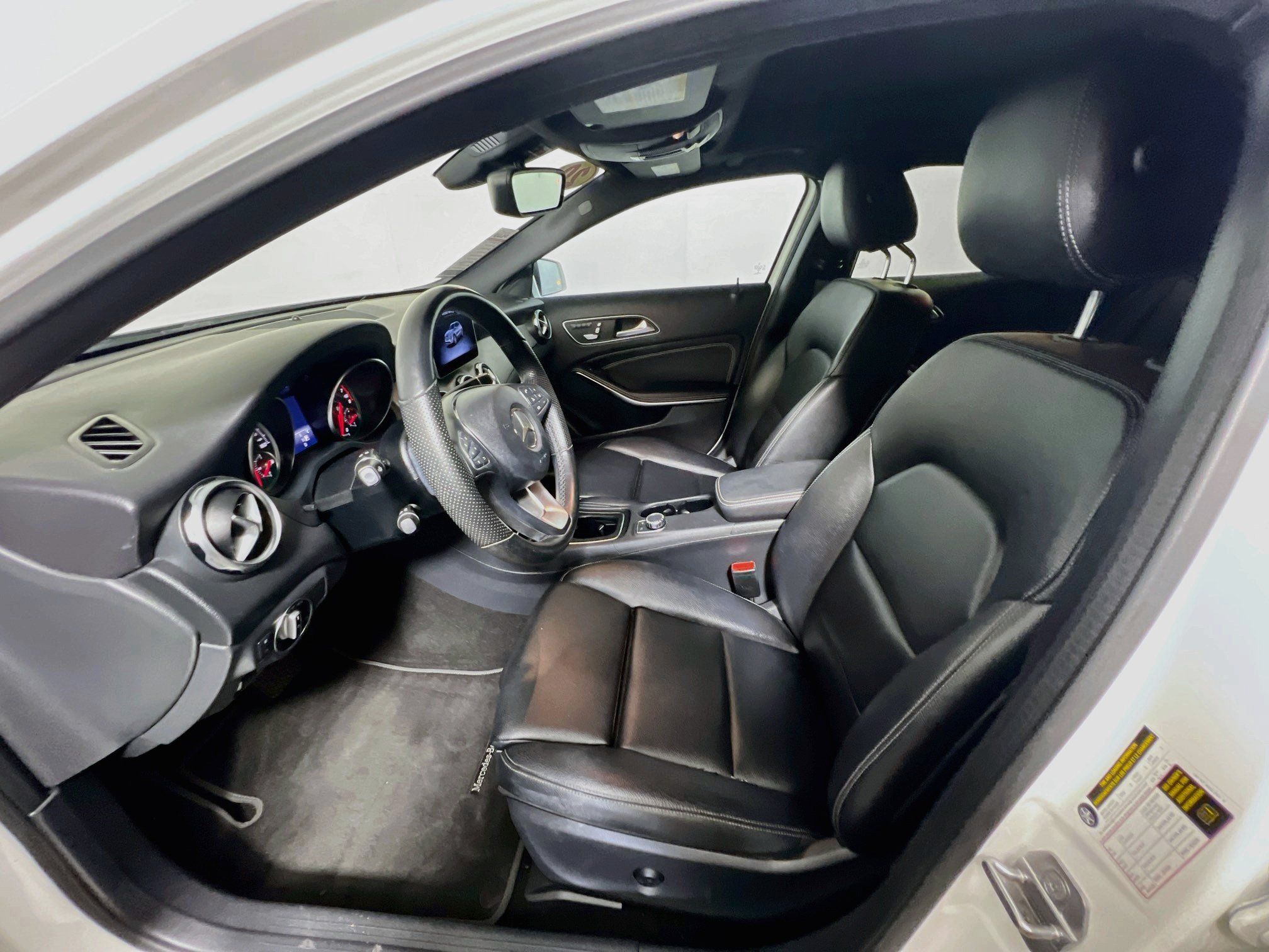 Used 2020 Mercedes-Benz GLA 250 image 14
